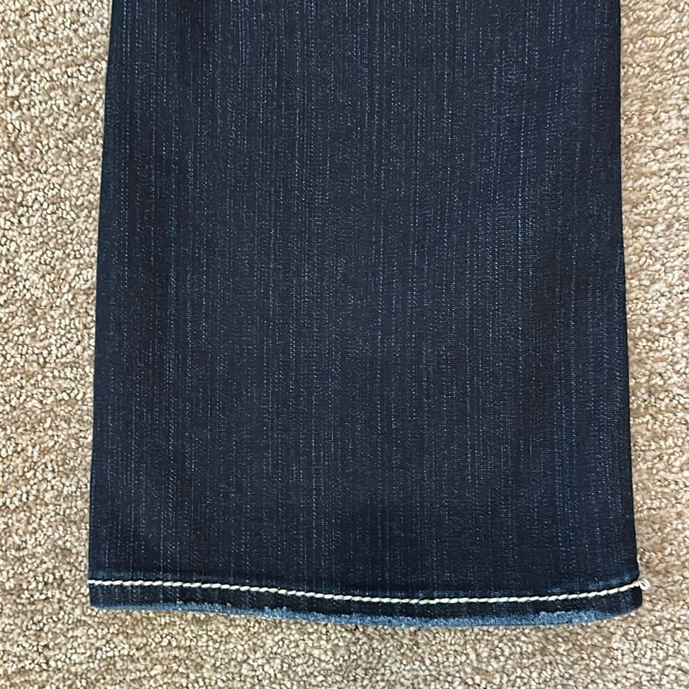 Silver Aiko Low Rise Boot Cut Indigo Wash Jeans sz 30x31 NWOT - Picture 13 of 13